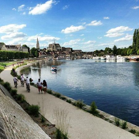 Hotel Confort Et Modernite Sur Les Quais Auxerre Exteriér fotografie